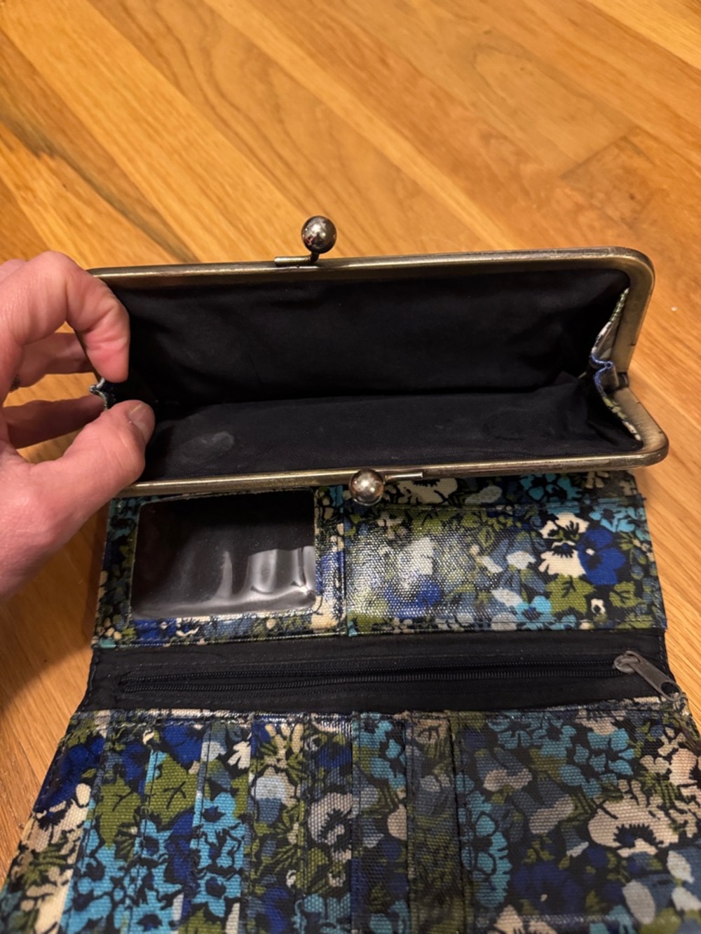 Liberty of London for Target Floral Kiss-Lock Wallet in Blue, Green, White - Picture 3 of 5